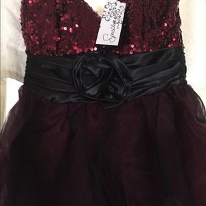 Prom dress never been wore